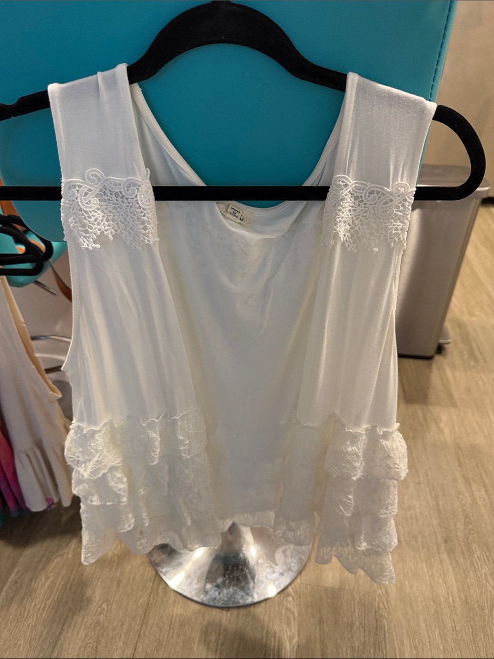 POL White Lace-Trim Ruffle Tank never worn